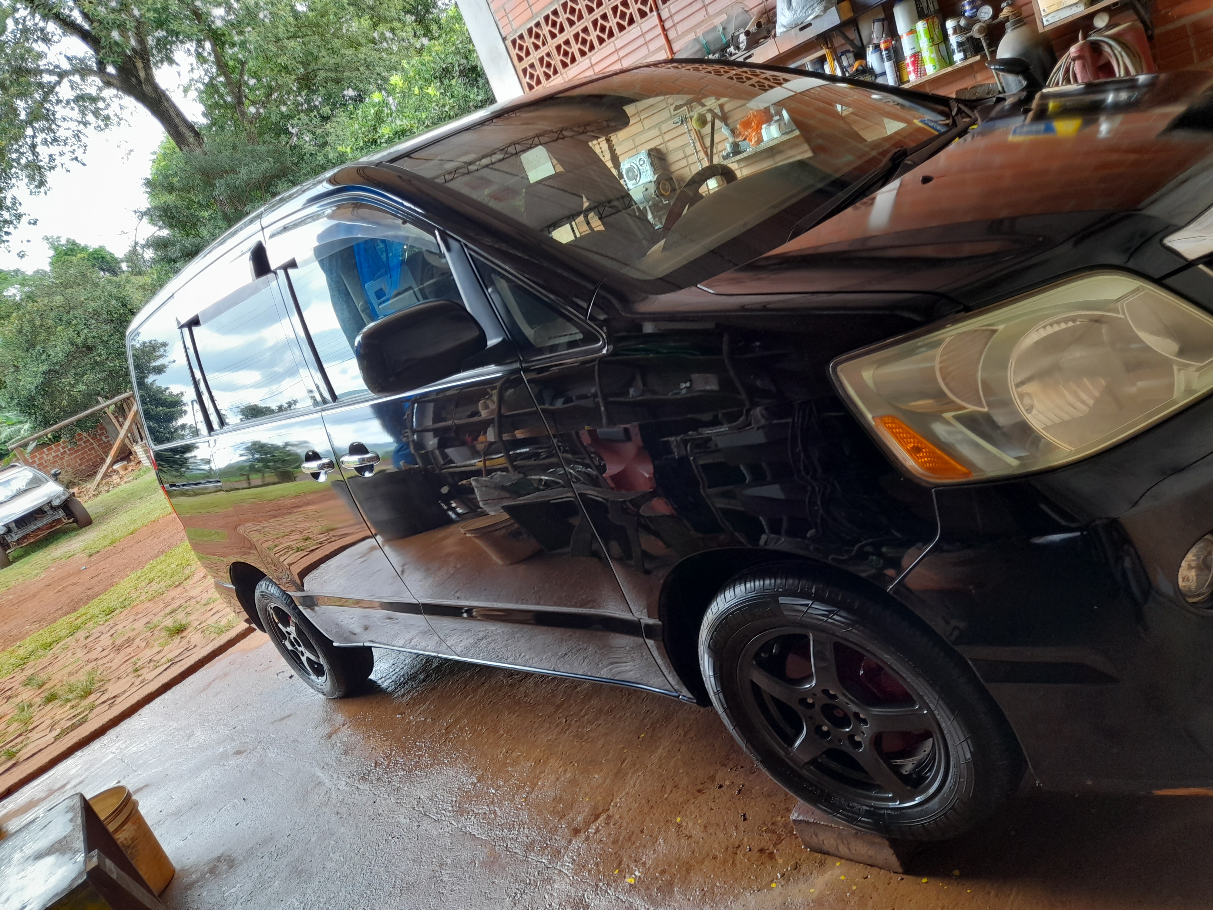 Toyota Noah Negro