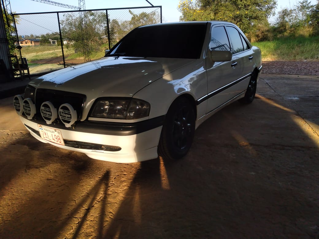 Mercedes Benz Blanco