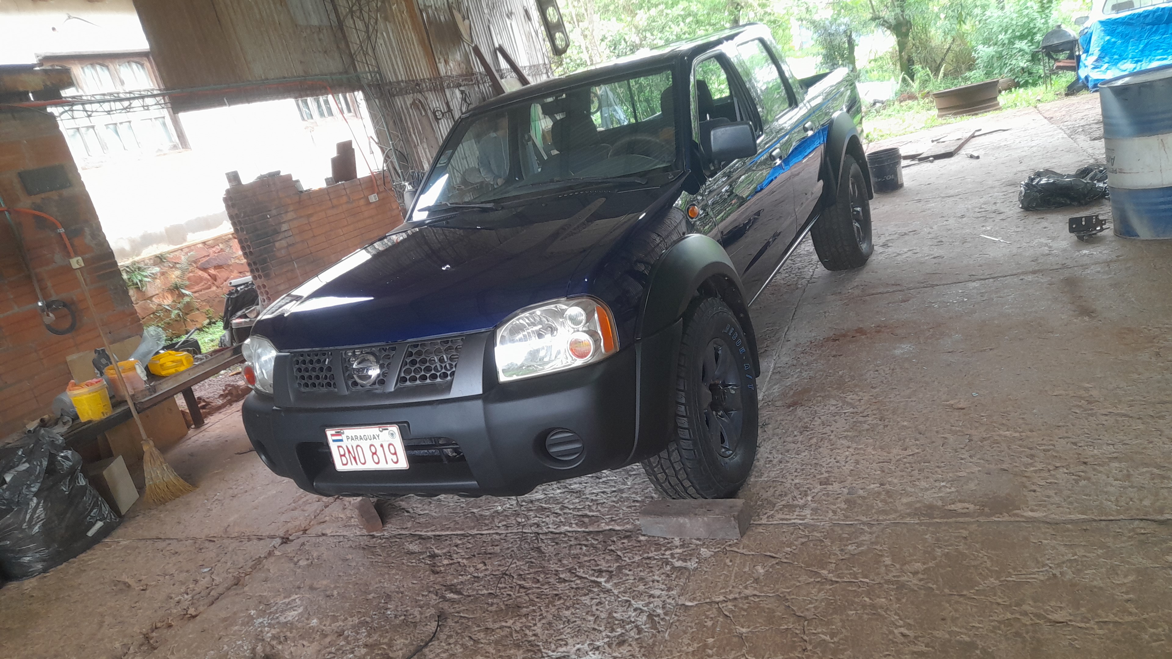 Nissan Frontier Azul Oscuro