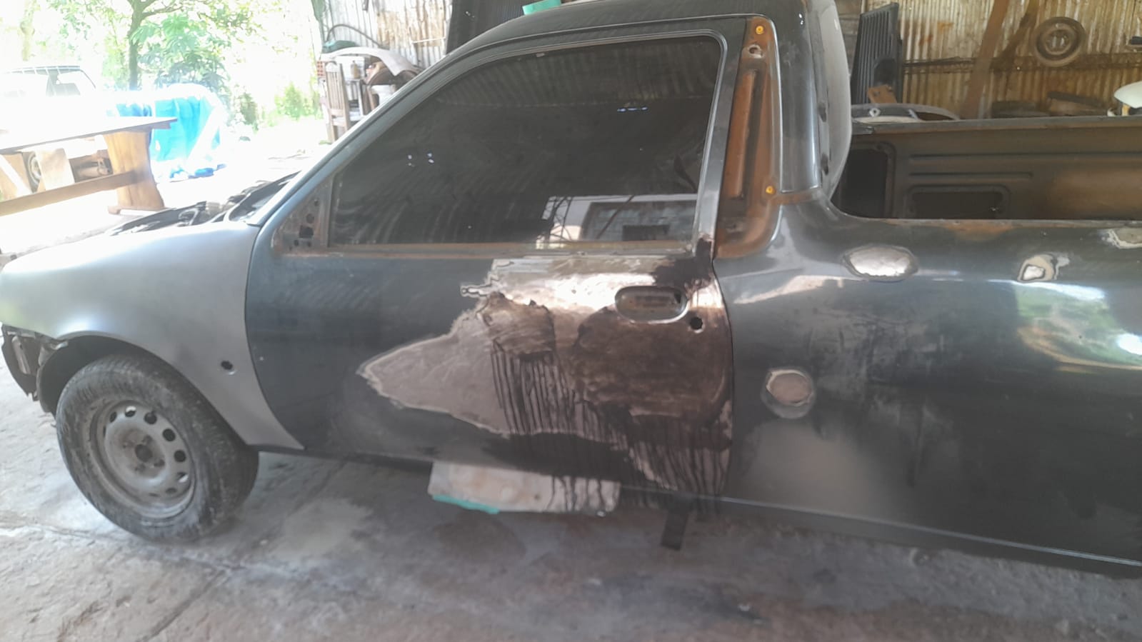 Ford Courier